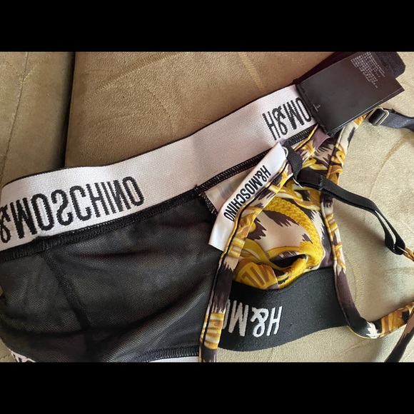 Beautiful limited edition H&M Moschino collab bra. Versace like pattern. - Picture 2 of 3